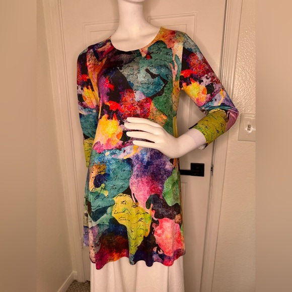 Amma Colorful Abstract Long Sleeve Tunic Size Medium.  #54 - Picture 1 of 9